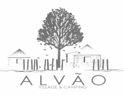 Sinal da marca ALVÃO VILLAGE & CAMPING